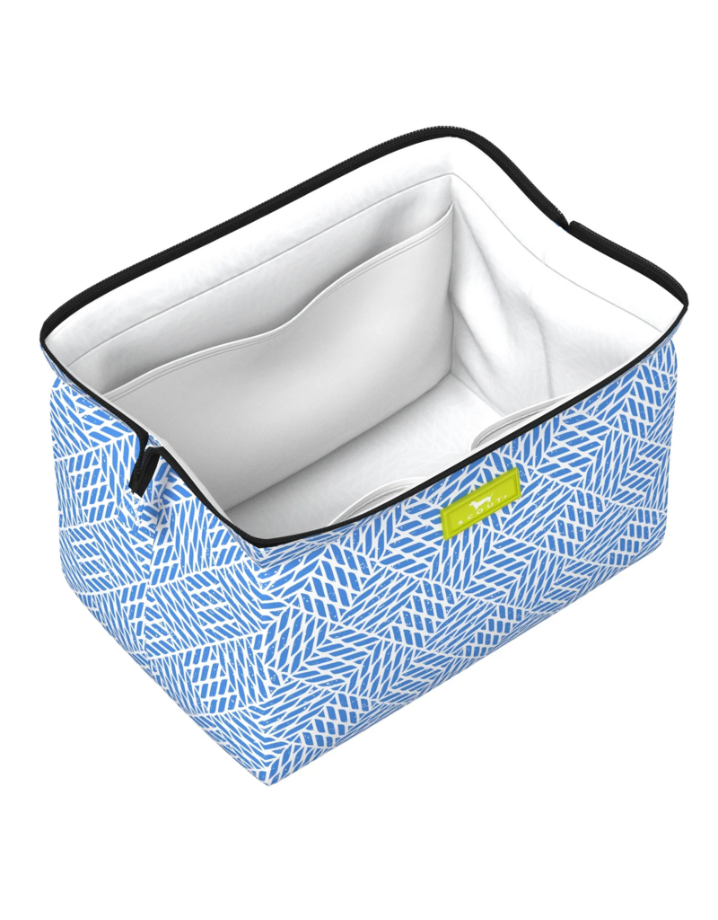 SCOUT Big Mouth Makeup Bag in Twisted Sister