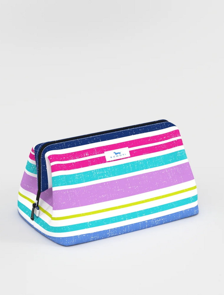 SCOUT Big Mouth Makeup Bag in Rum Runner