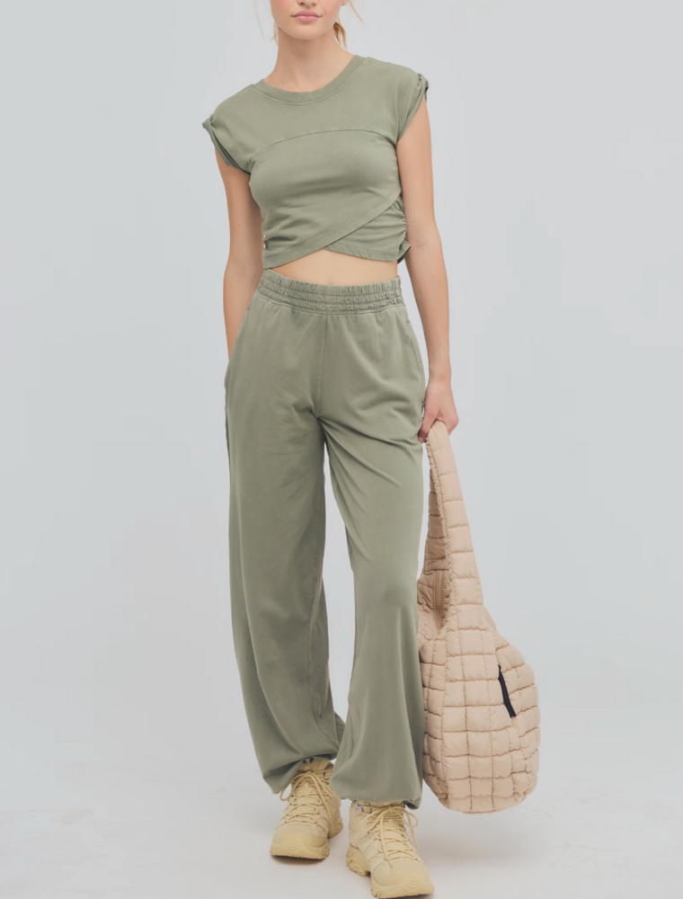 FREE PEOPLE MOVEMENT Hot Shot Crossover Set in Terrain