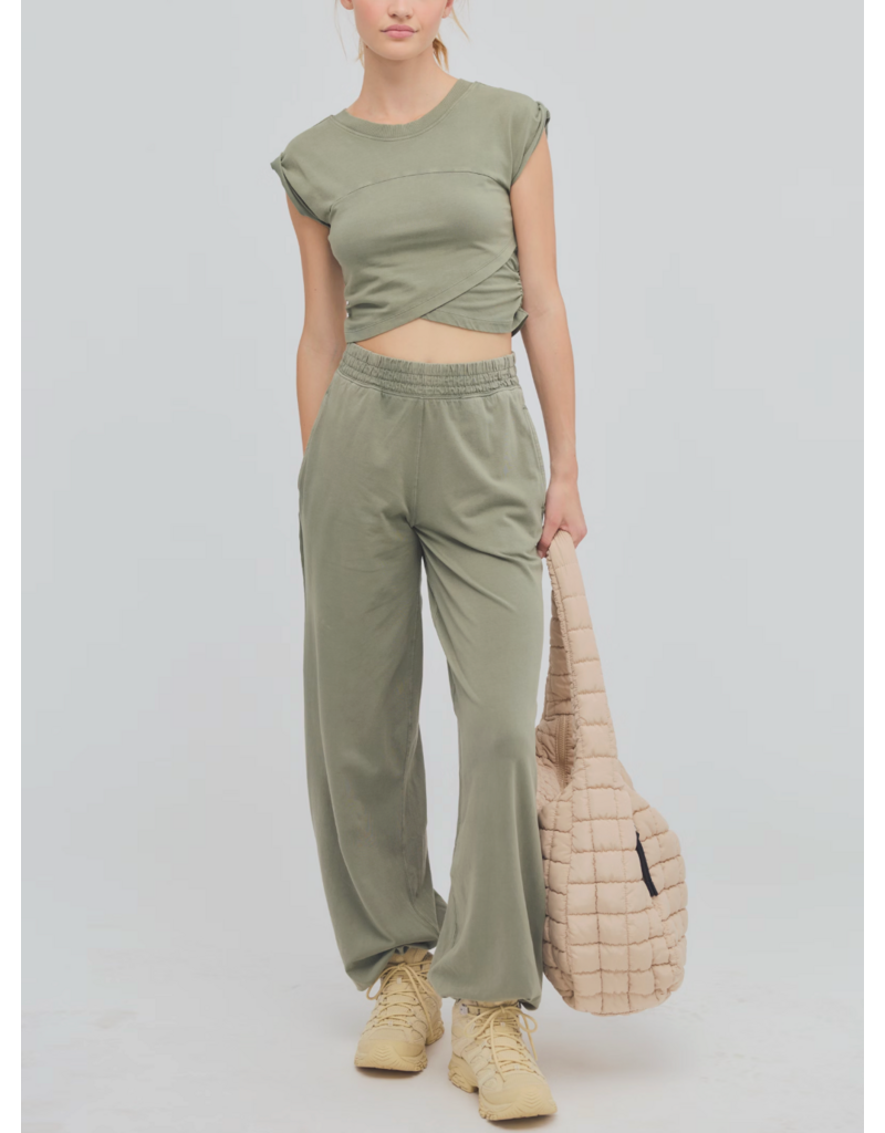 FREE PEOPLE MOVEMENT Hot Shot Crossover Set in Terrain