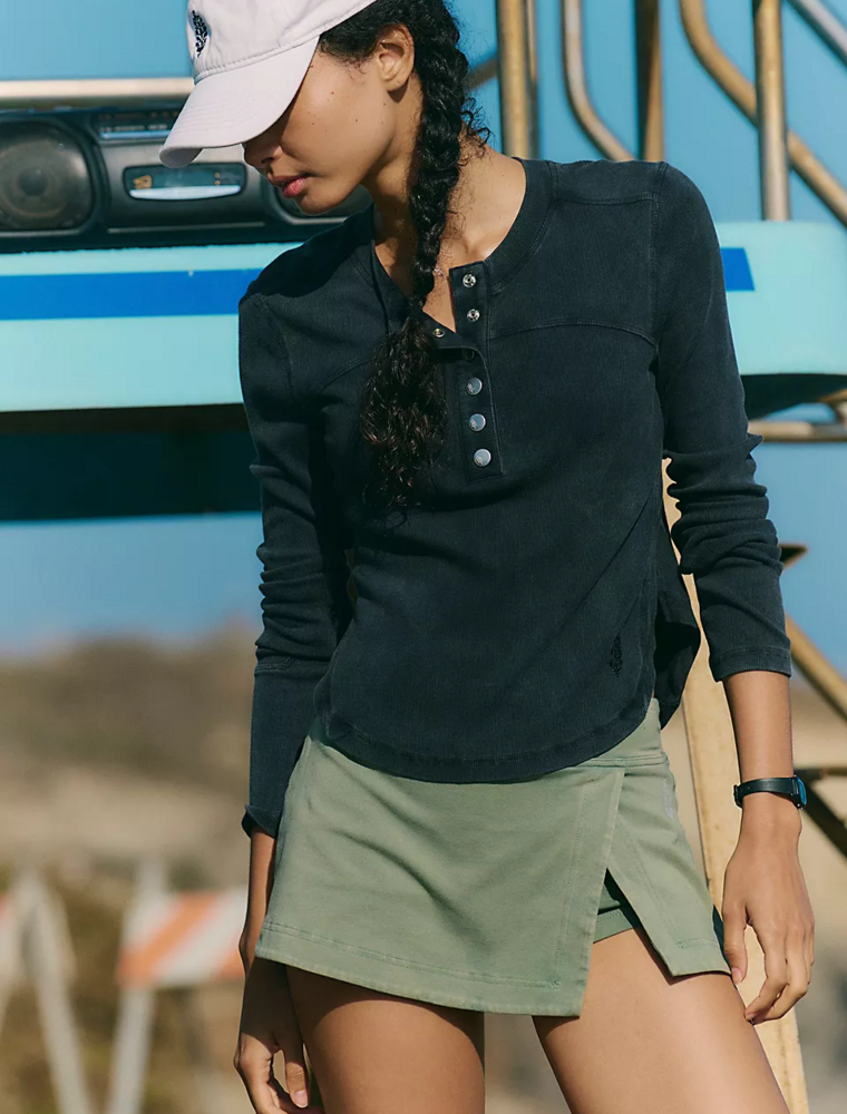 FREE PEOPLE MOVEMENT Cool Down Crew in Black