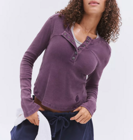 FREE PEOPLE MOVEMENT Cool Down Crew in Blackberry