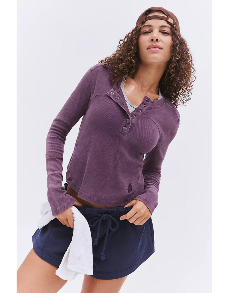FREE PEOPLE MOVEMENT Cool Down Crew in Blackberry