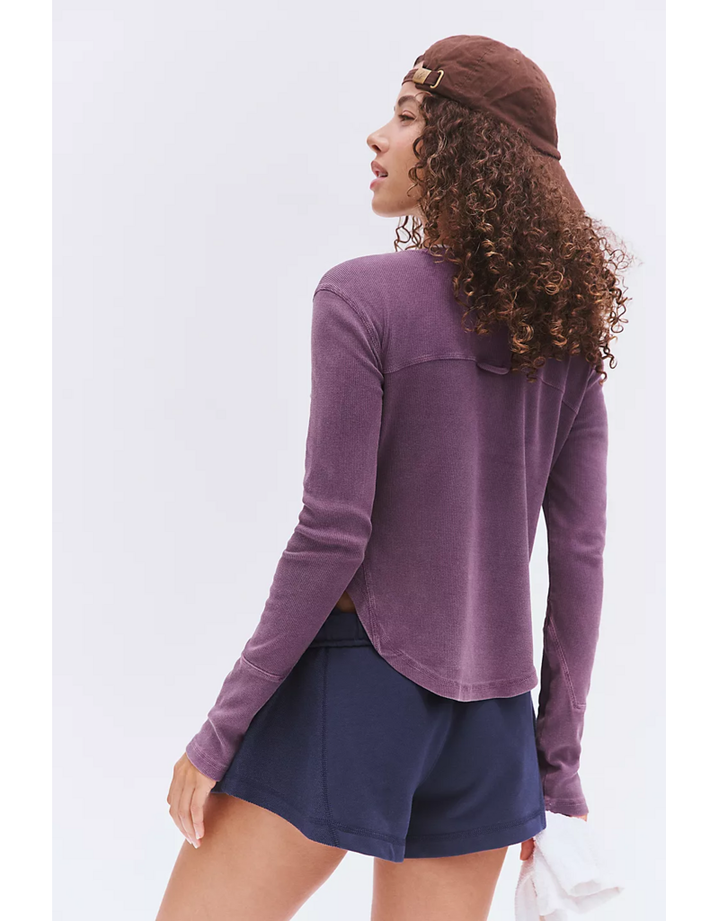 FREE PEOPLE MOVEMENT Cool Down Crew in Blackberry