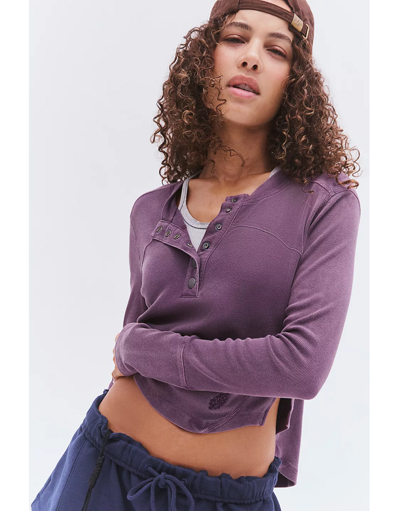 FREE PEOPLE MOVEMENT Cool Down Crew in Blackberry