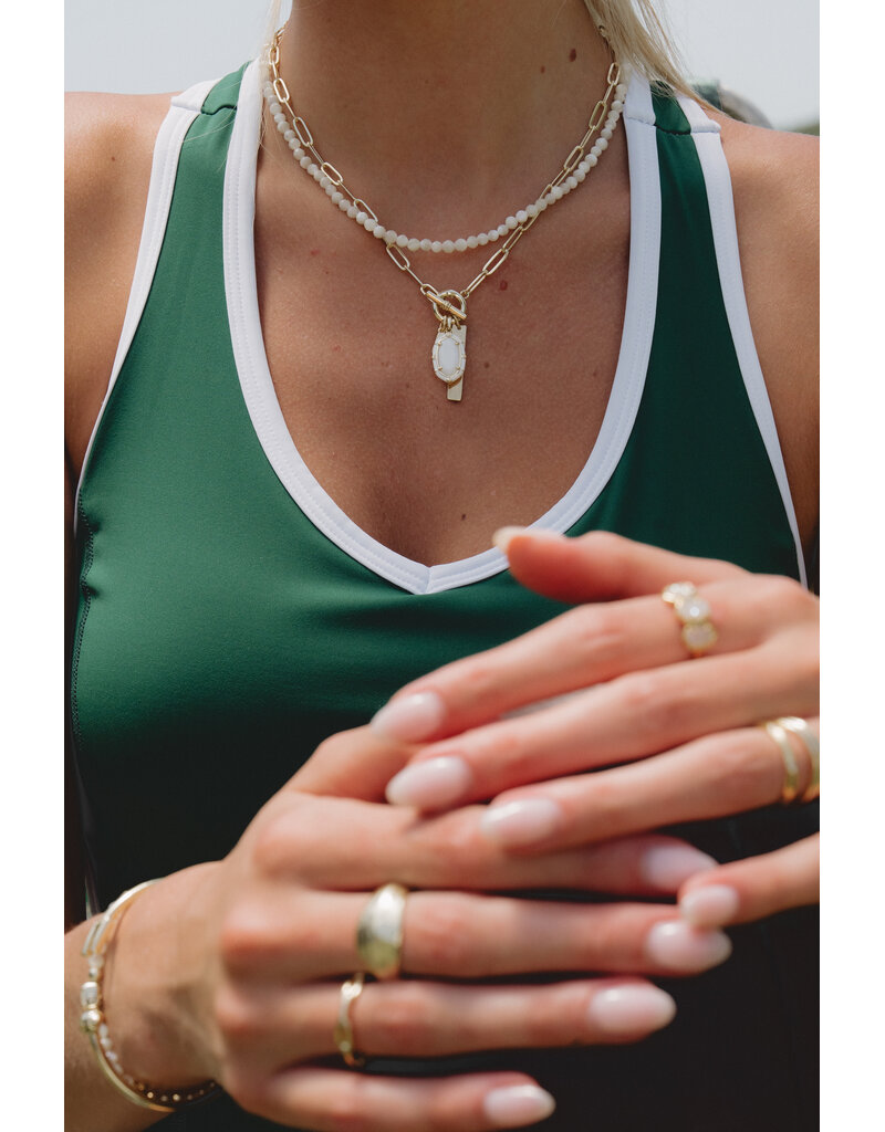 KENDRA SCOTT DESIGN Elisa Gold Enamel Link and Chain Necklace in White Mother-of-Pearl