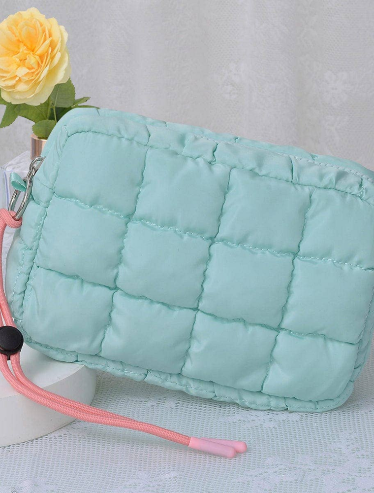 Quilted Puffer Pouch in Seafoam