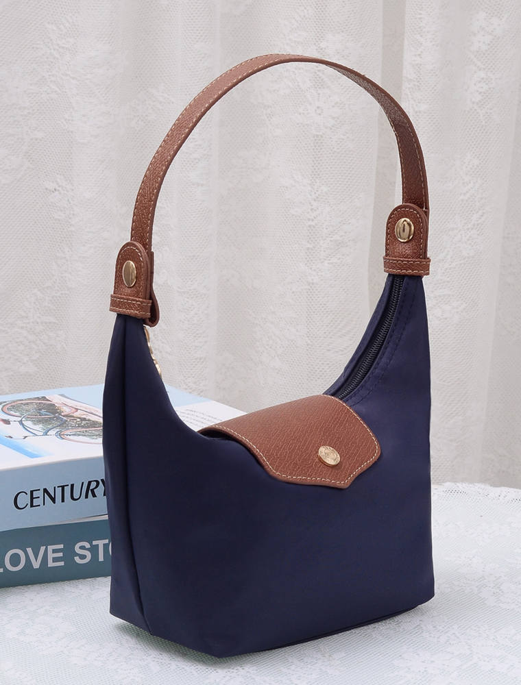 Nora Nylon Bag in Navy