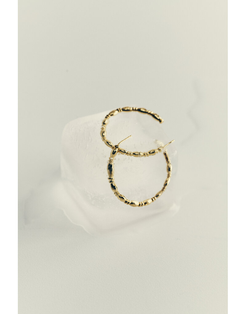 KENDRA SCOTT DESIGN Miriam Small Bead Gold Hoop Earrings