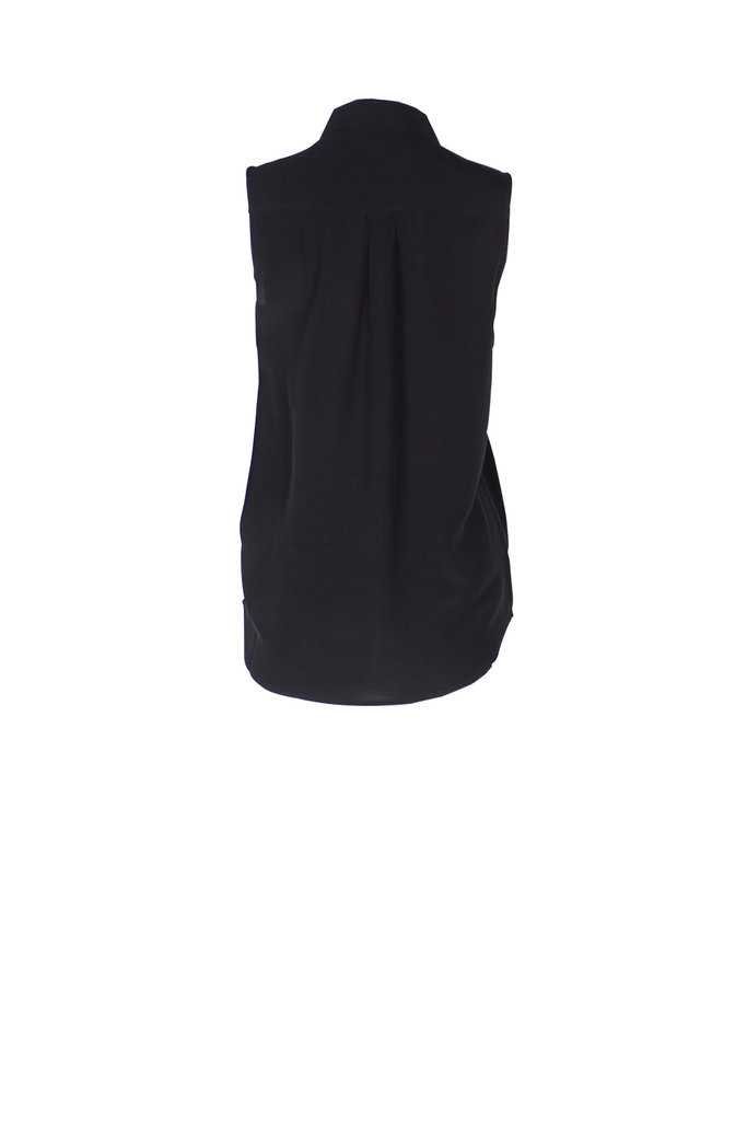 Equipment Sleeveless Slim Signature in Black