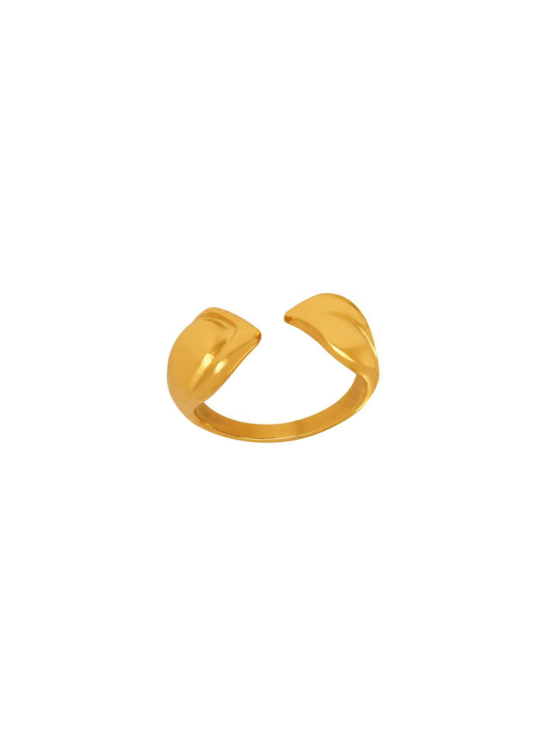 Cerulean Leif Ring in Gold