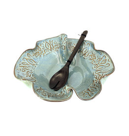 HILBORN POTTERY BLUE MEDLEY IN-BETWEEN BOWL WITH SERVERS