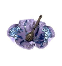 HILBORN POTTERY PERIWINKLE IN-BETWEEN BOWL WITH SERVERS