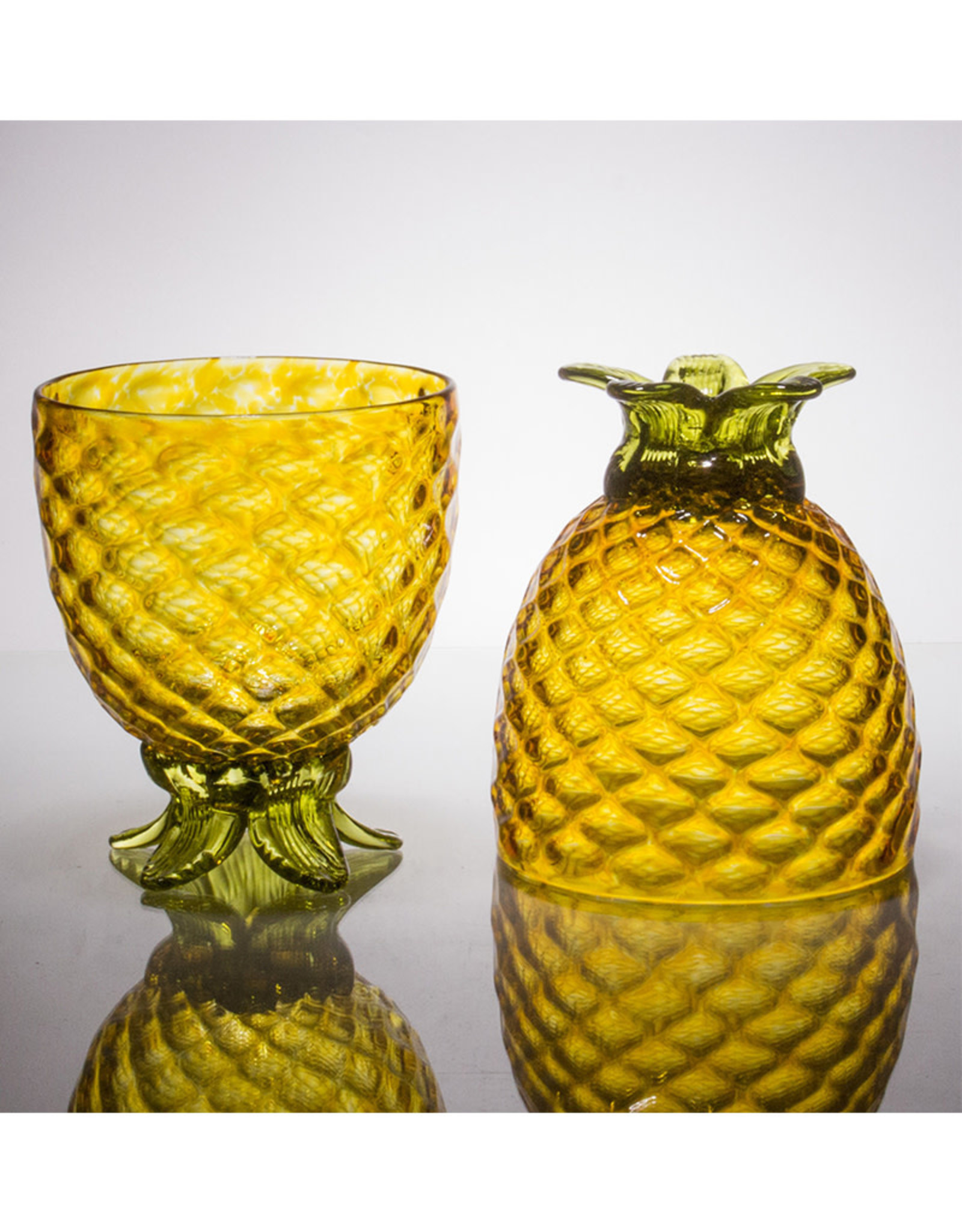 IANNAZZI GLASS DESIGN GOLD PINEAPPLE CUP