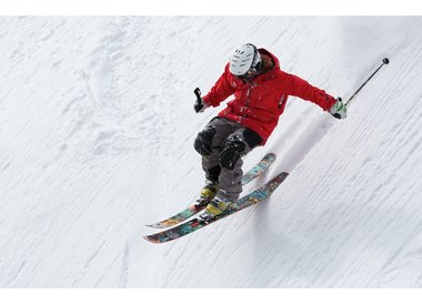 ALPINE SKIING
