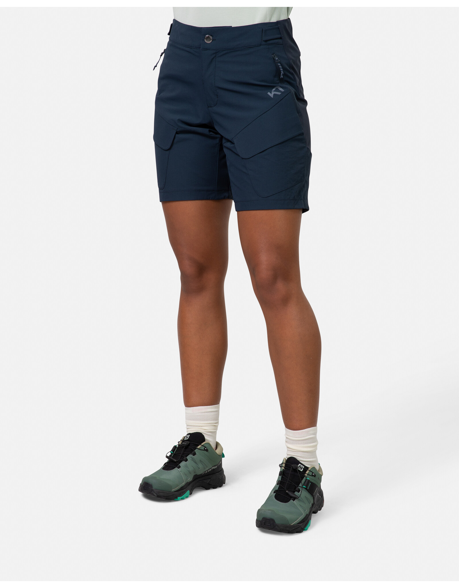 KARI TRAA WOMEN ANE CARGO SHORTS