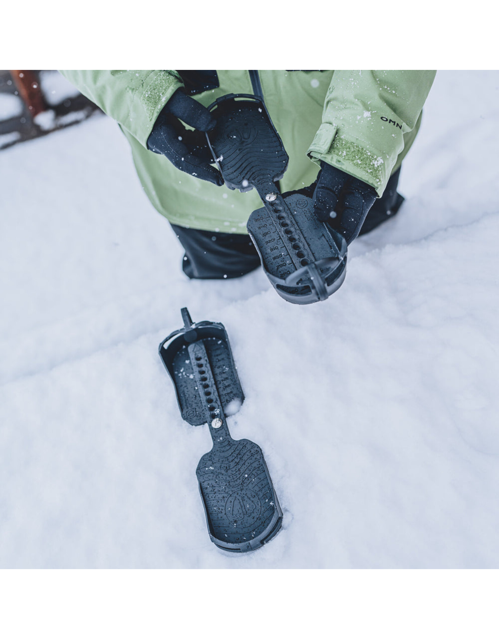 SKI BOOT TRACTION