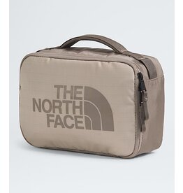 THE NORTH FACE BASE CAMP VOYAGER TOILETRY KIT