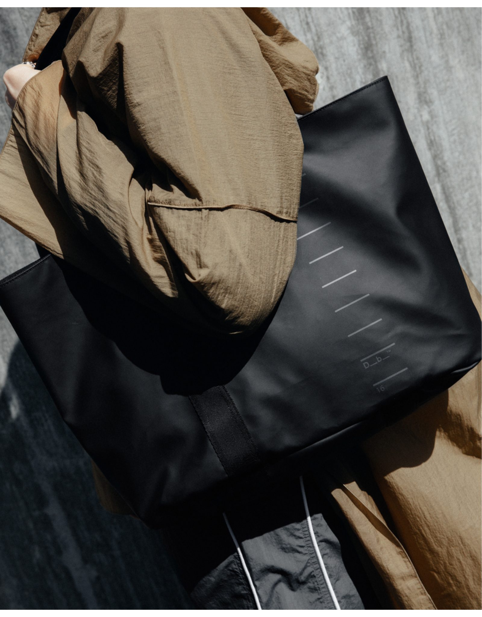 D_b_journey ESSENTIAL TOTE 16L