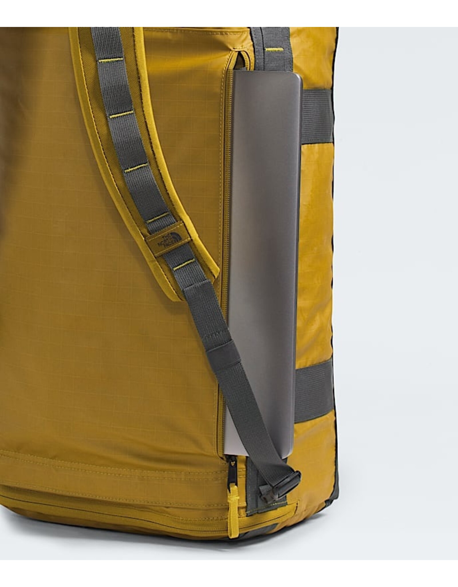 THE NORTH FACE BASE CAMP VOYAGER DUFFEL 42L