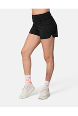 KARI TRAA WOMEN AVA SHORTS