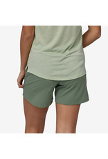 PATAGONIA WOMEN'S MULTI TRAILS SHORTS - 5 1/2 IN.
