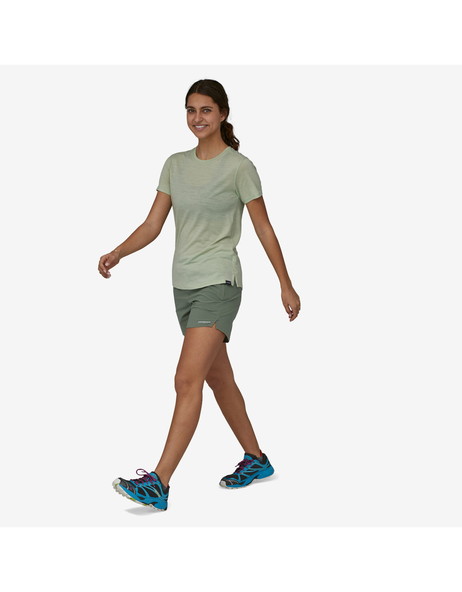 PATAGONIA WOMEN'S MULTI TRAILS SHORTS - 5 1/2 IN.