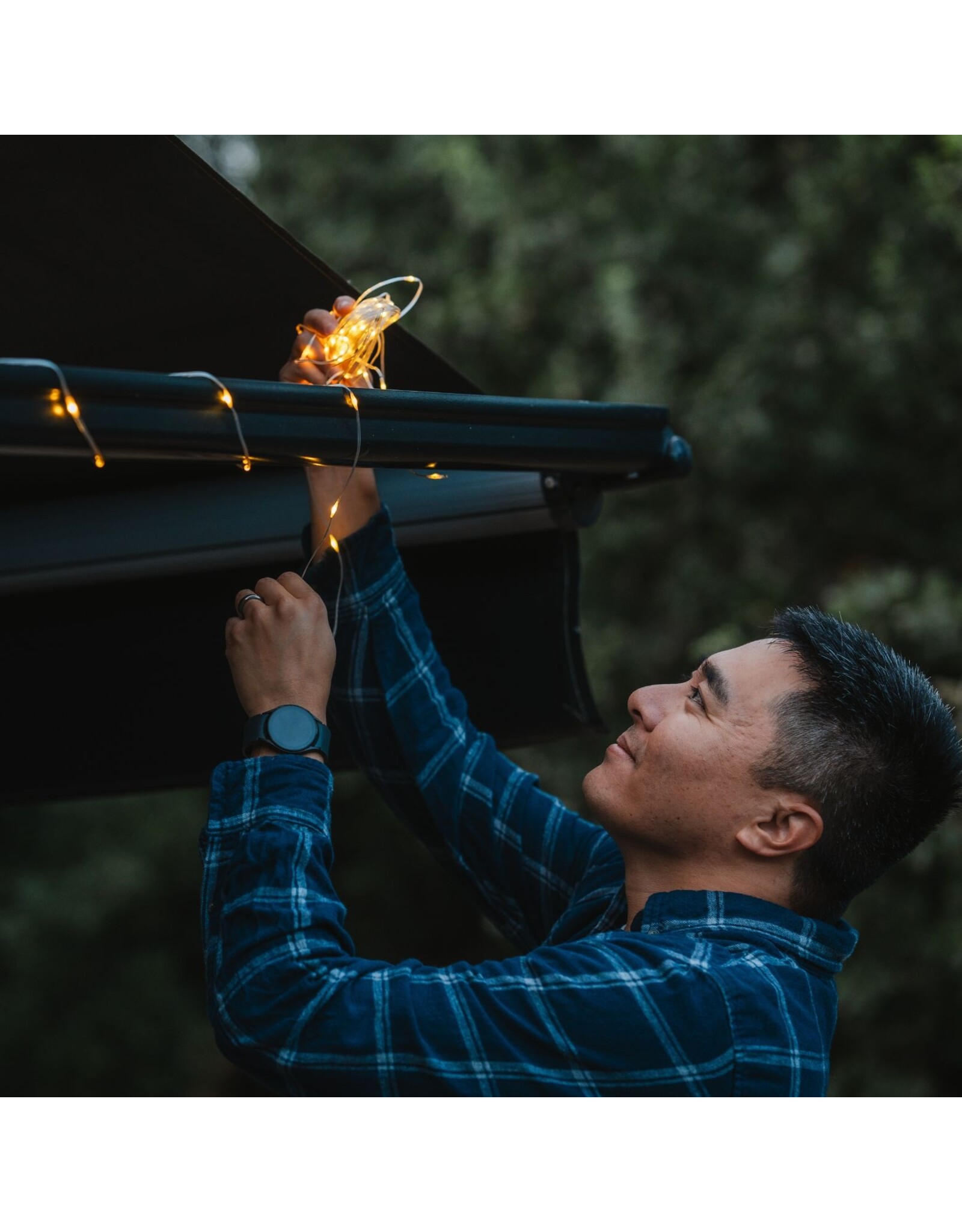 LUMINAID SOLAR STRING COLOUR PHONE CHARGER