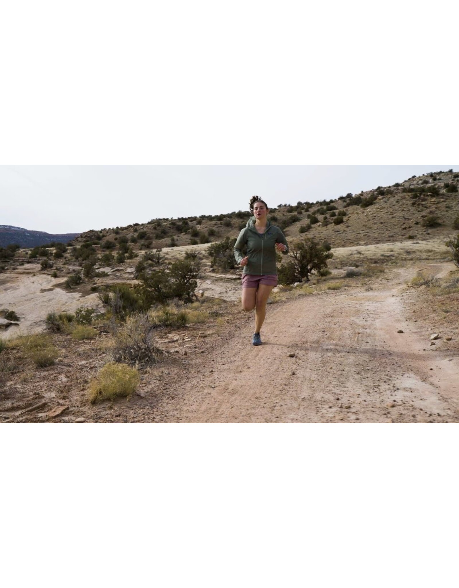 PATAGONIA WOMEN'S MULTI TRAILS SHORTS - 5 1/2 IN.