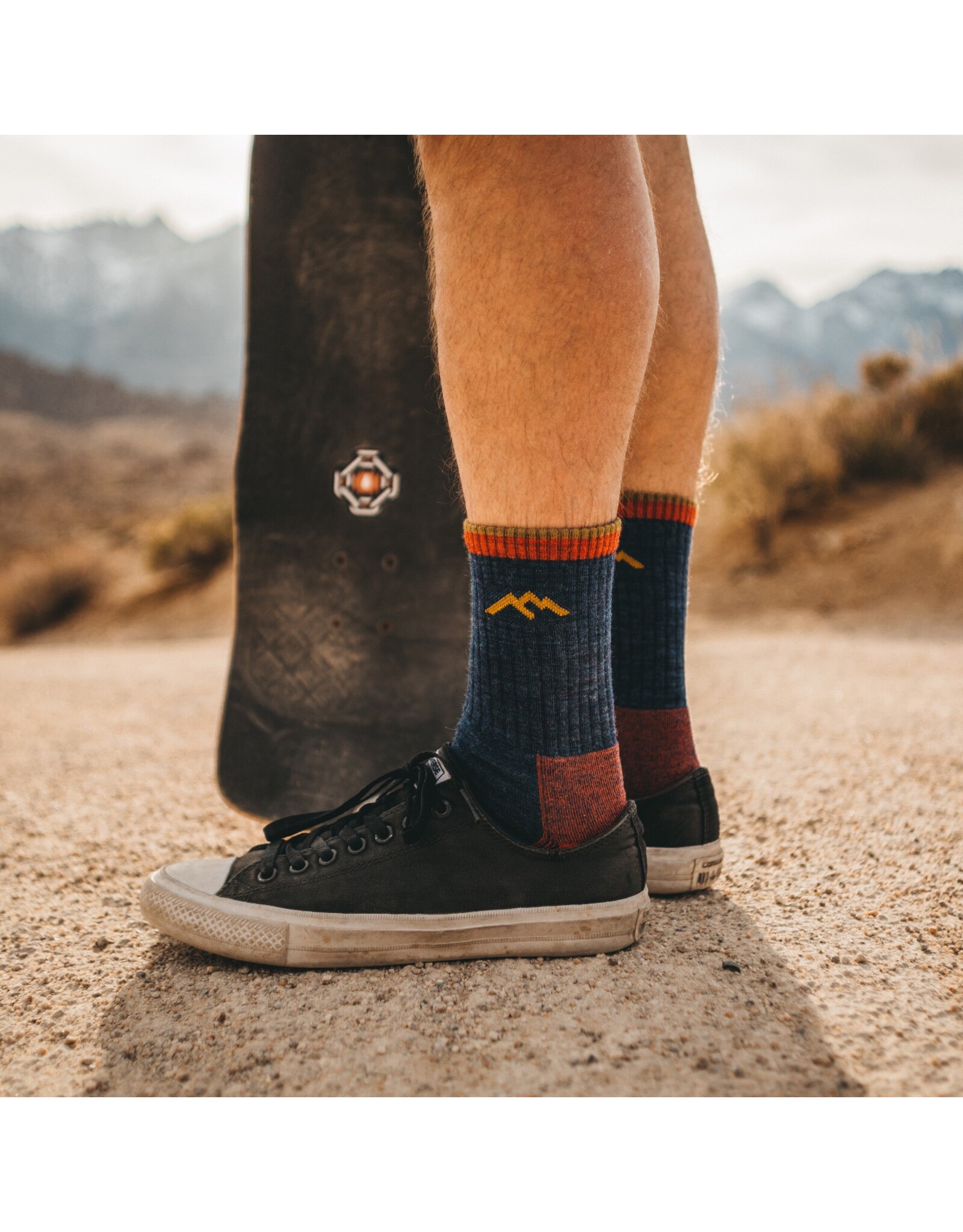 DARN TOUGH MENS HIKER MICRO CREW MIDWEIGHT W/CUSHION SOCK BLACK XXL