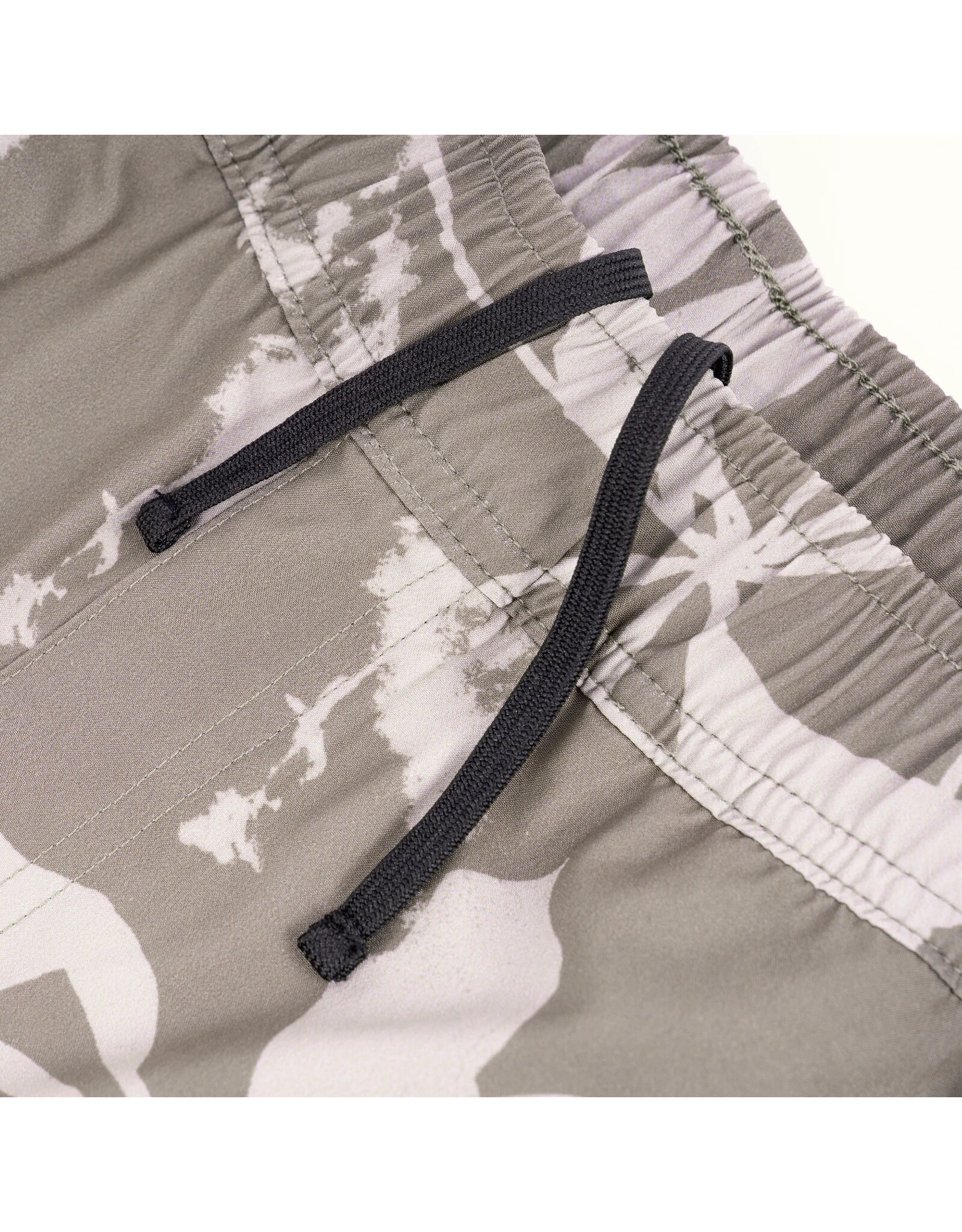 HOOKE WOMEN RIVER SHORTS