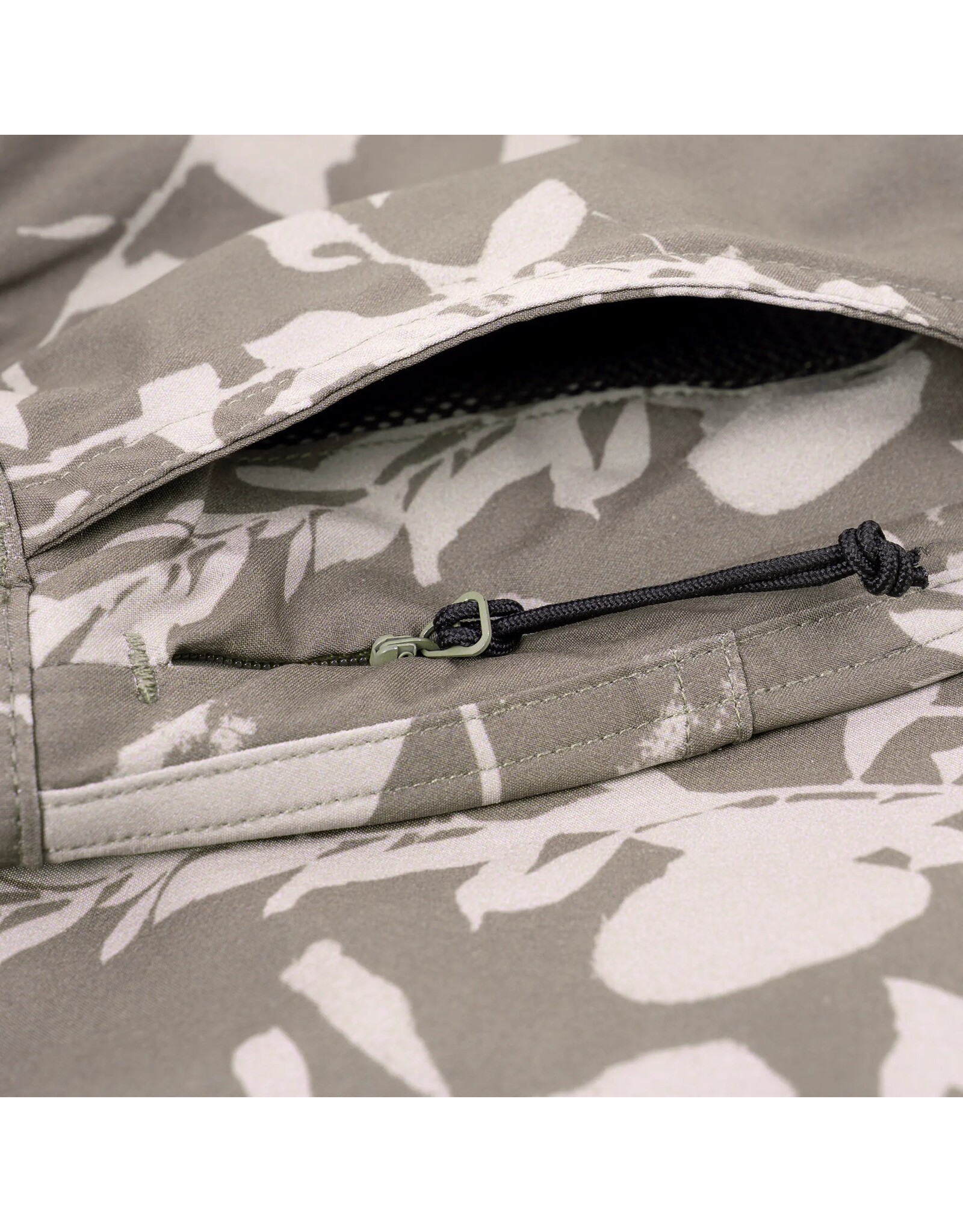 HOOKE WOMEN RIVER SHORTS
