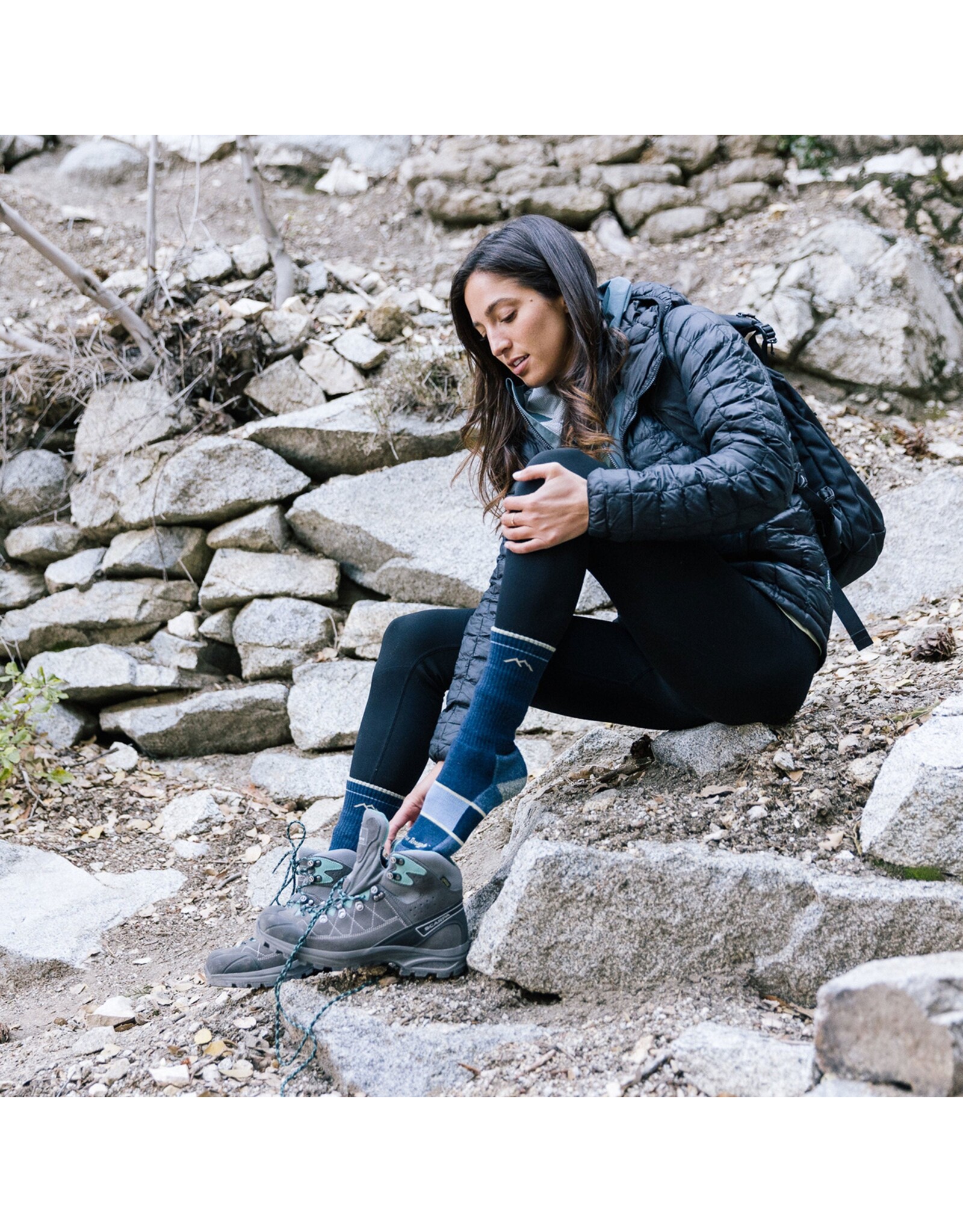 DARN TOUGH WOMEN HIKER BOOT SOCK FULL CUSHION SOCK