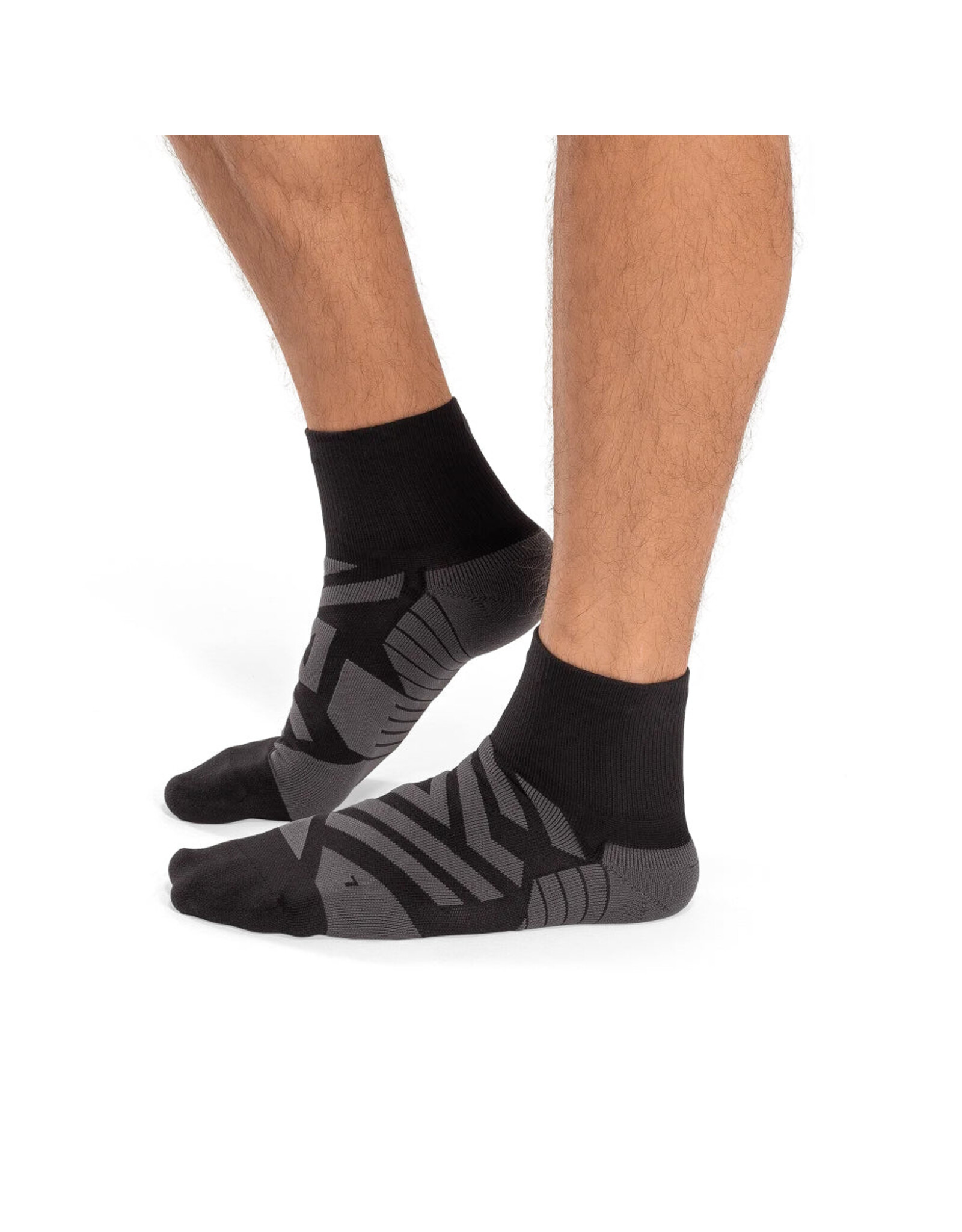 On MEN MID PERFORMANCE SOCK