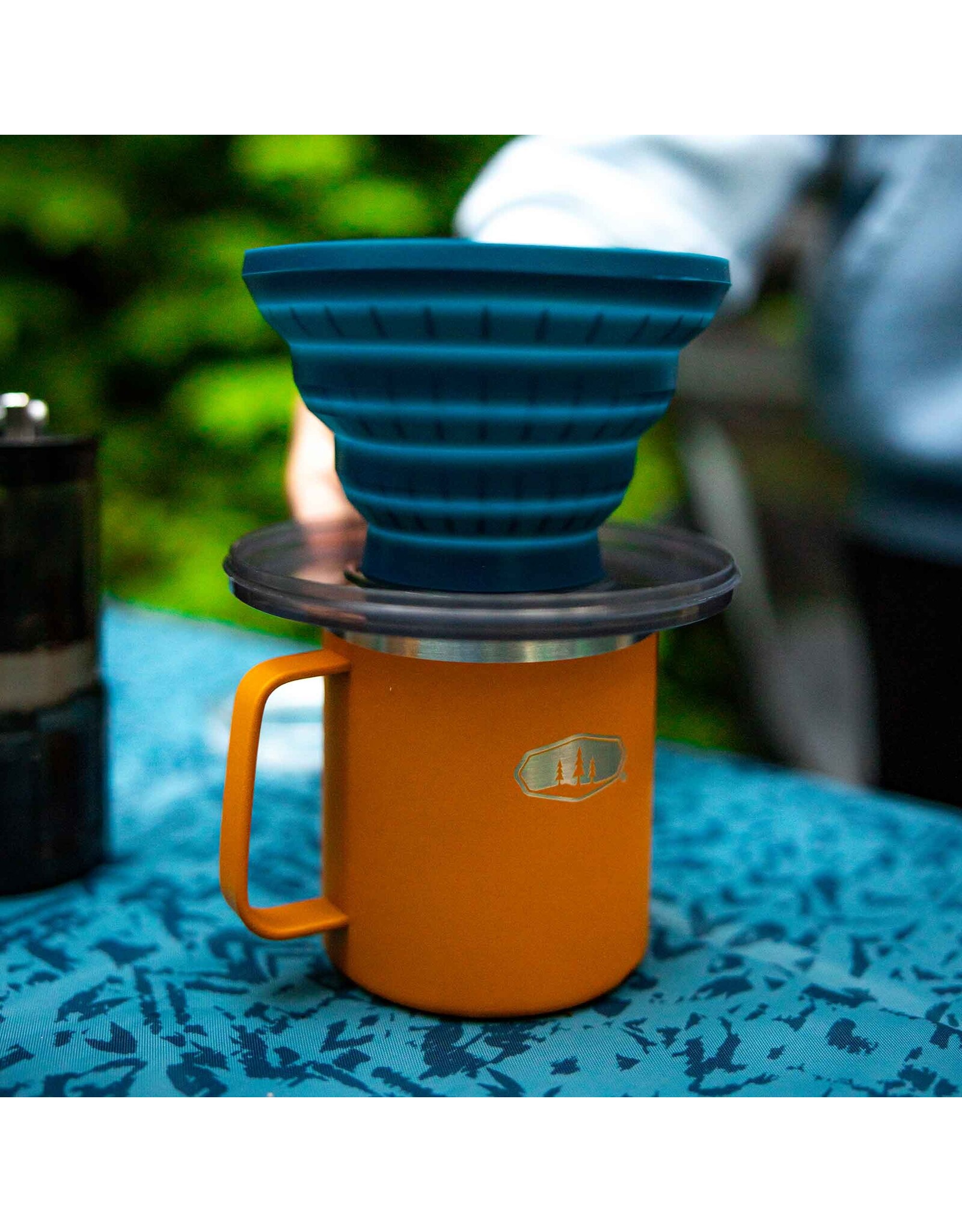 GSI OUTDOORS COLLAPSIBLE JAVA DRIP BLUE