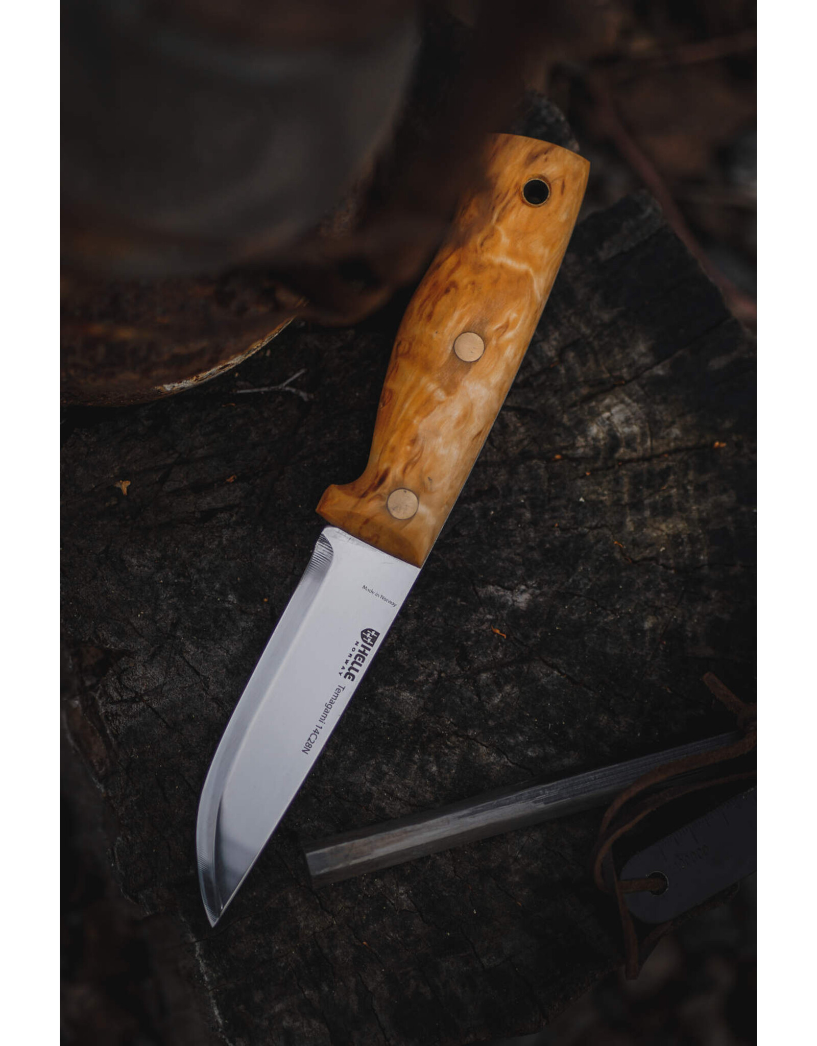 HELLE TEMAGAMI 14C28N KNIFE
