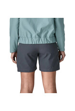 PATAGONIA WOMEN'S TERRAVIA TRAIL SHORTS - 6 IN.