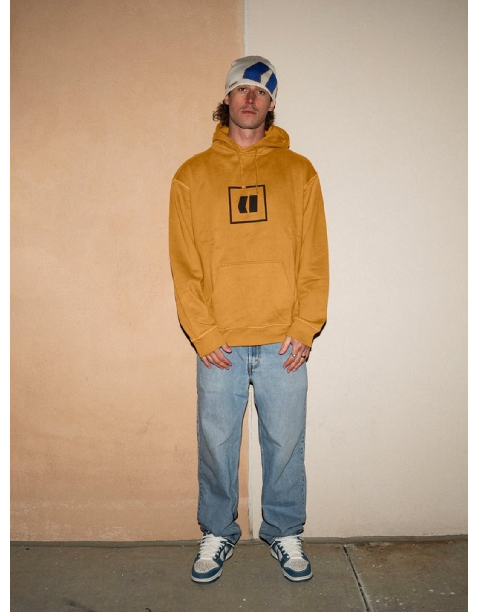 ARMADA UNISEX ICON HOODIE