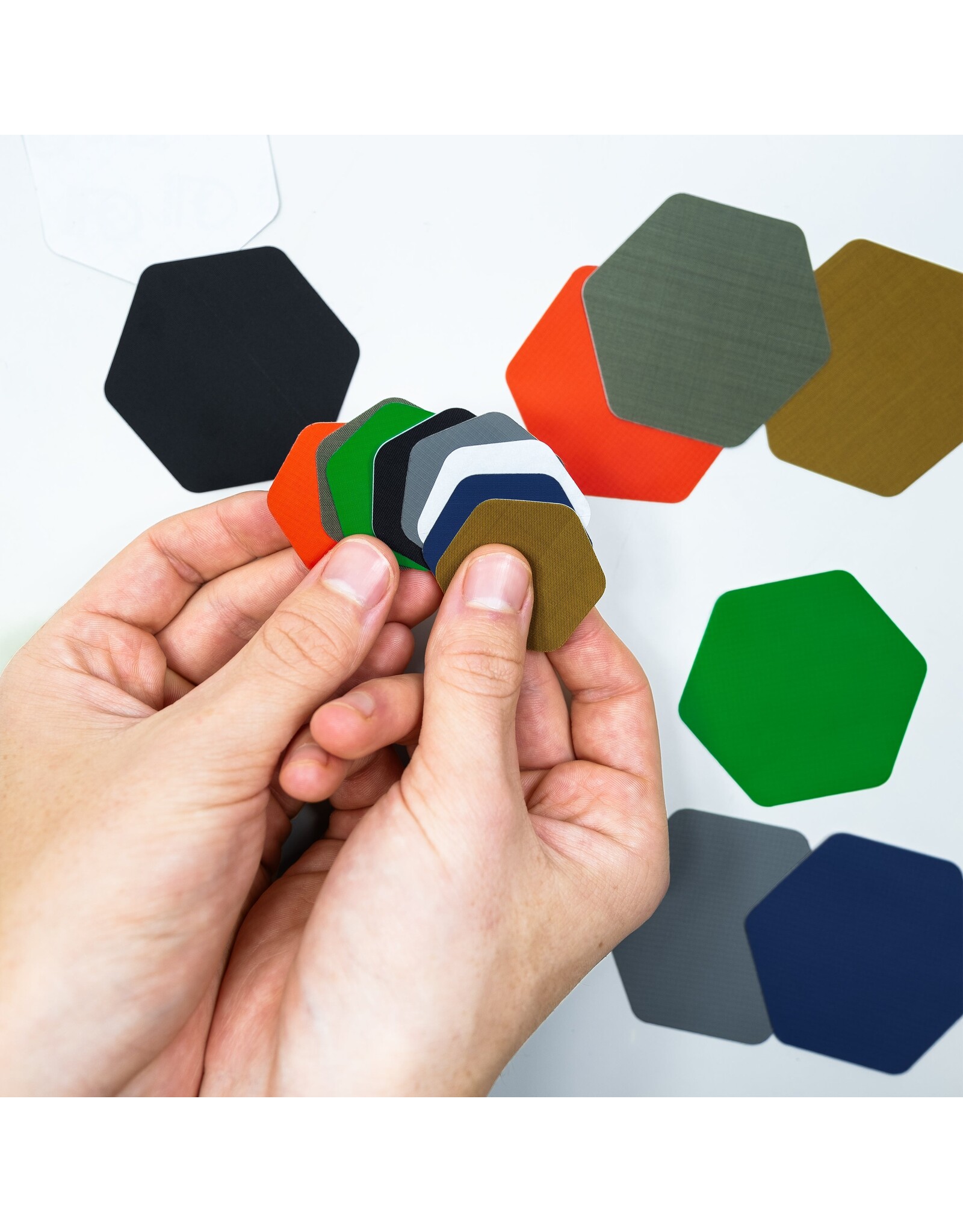 GEAR AID TENACIOUS TAPE PATCHES HEX BLACK