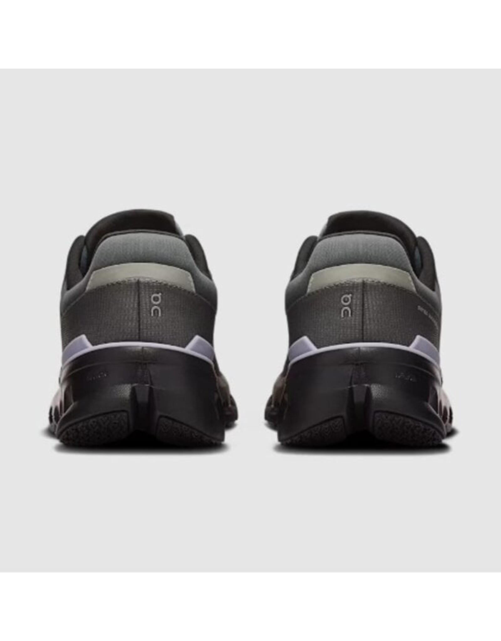 On WOMEN CLOUDRUNNER 2 WP SHOE