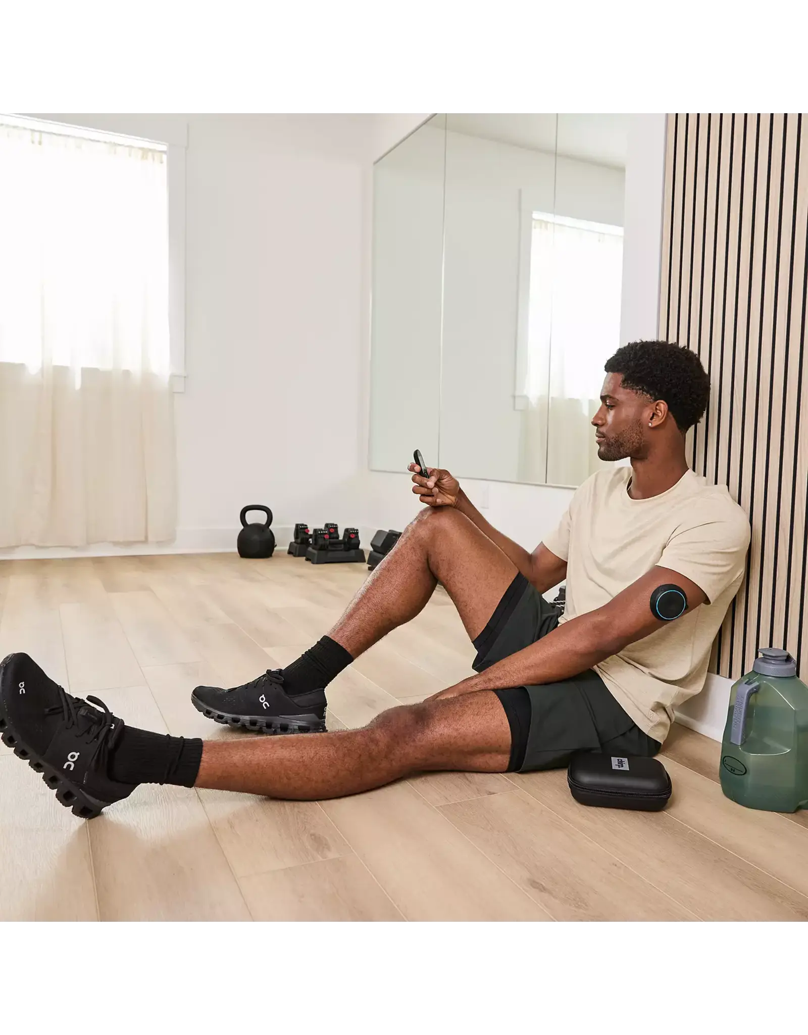 On MEN CLOUD X 4 SHOE