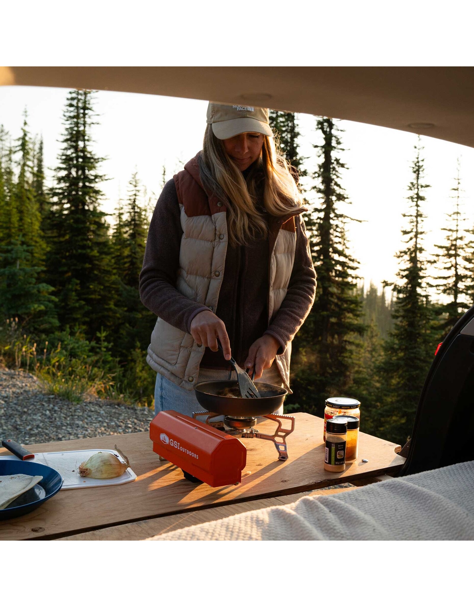 GSI OUTDOORS SELKIRK 270 BUTANE STOVE
