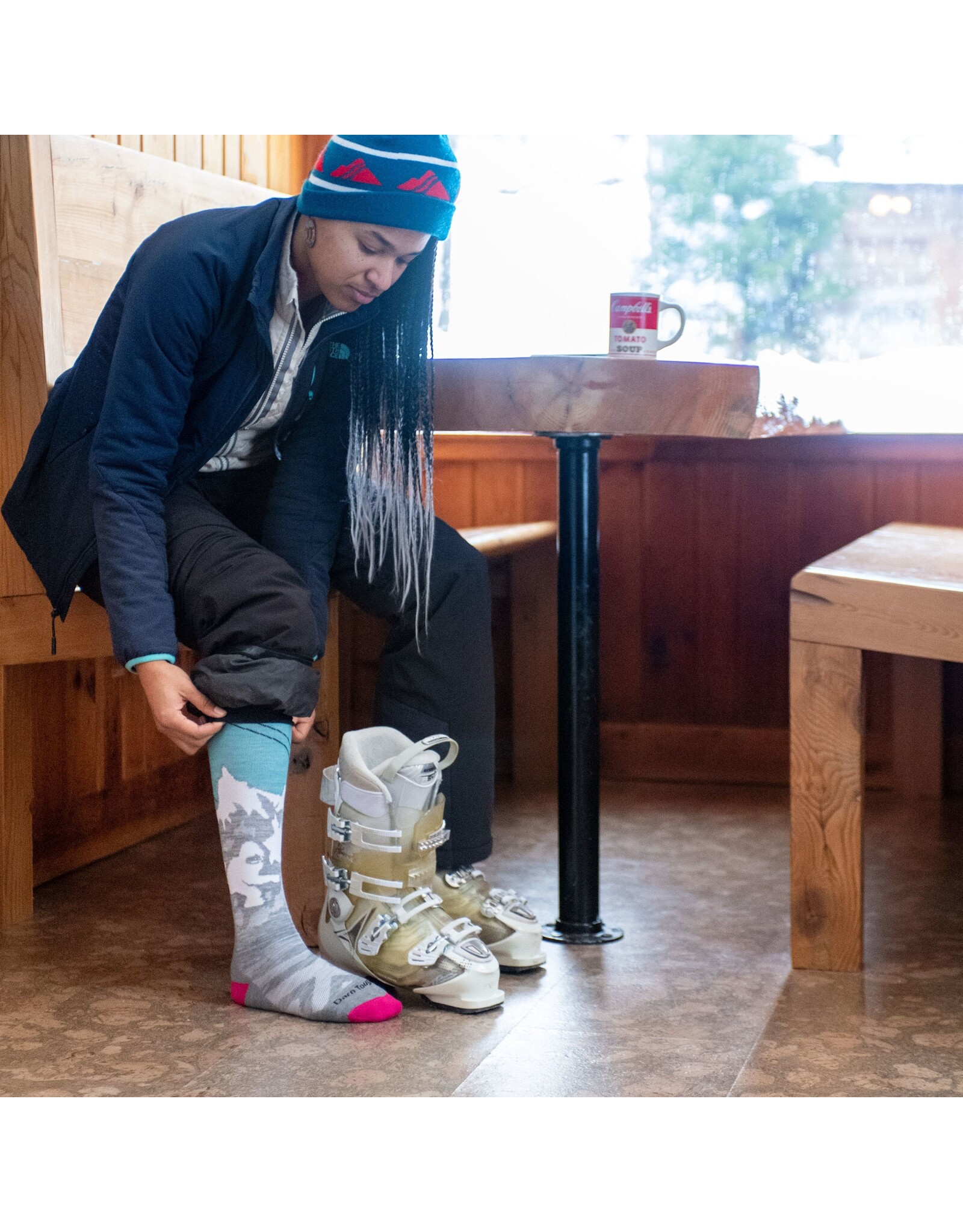 DARN TOUGH WOMENS YETI CUSH SKI SOCK