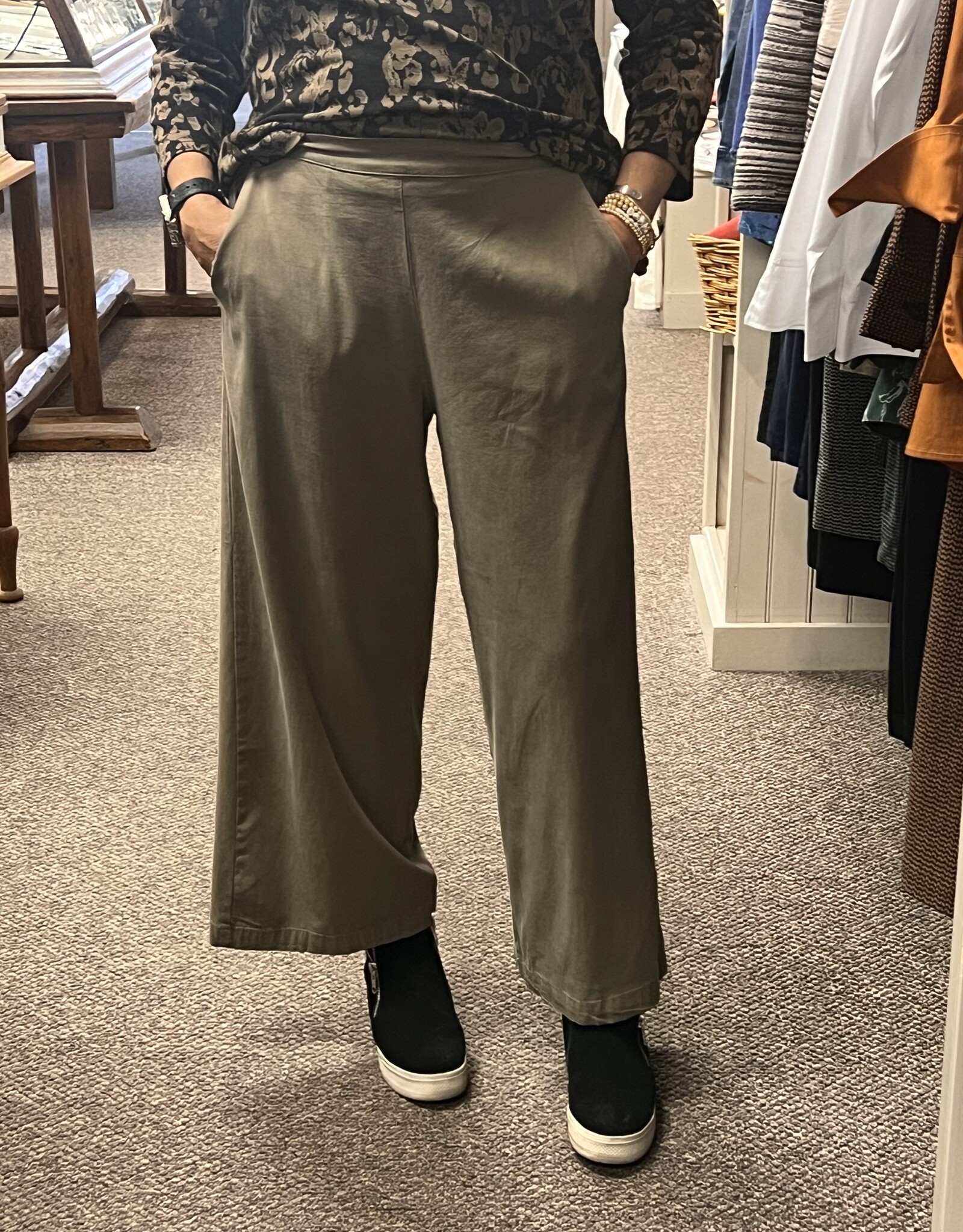 CL 8612538 Model Wide Leg Pant - Kaly Clothing CL 8612538 Model Wide Leg Pant - Kaly Clothing