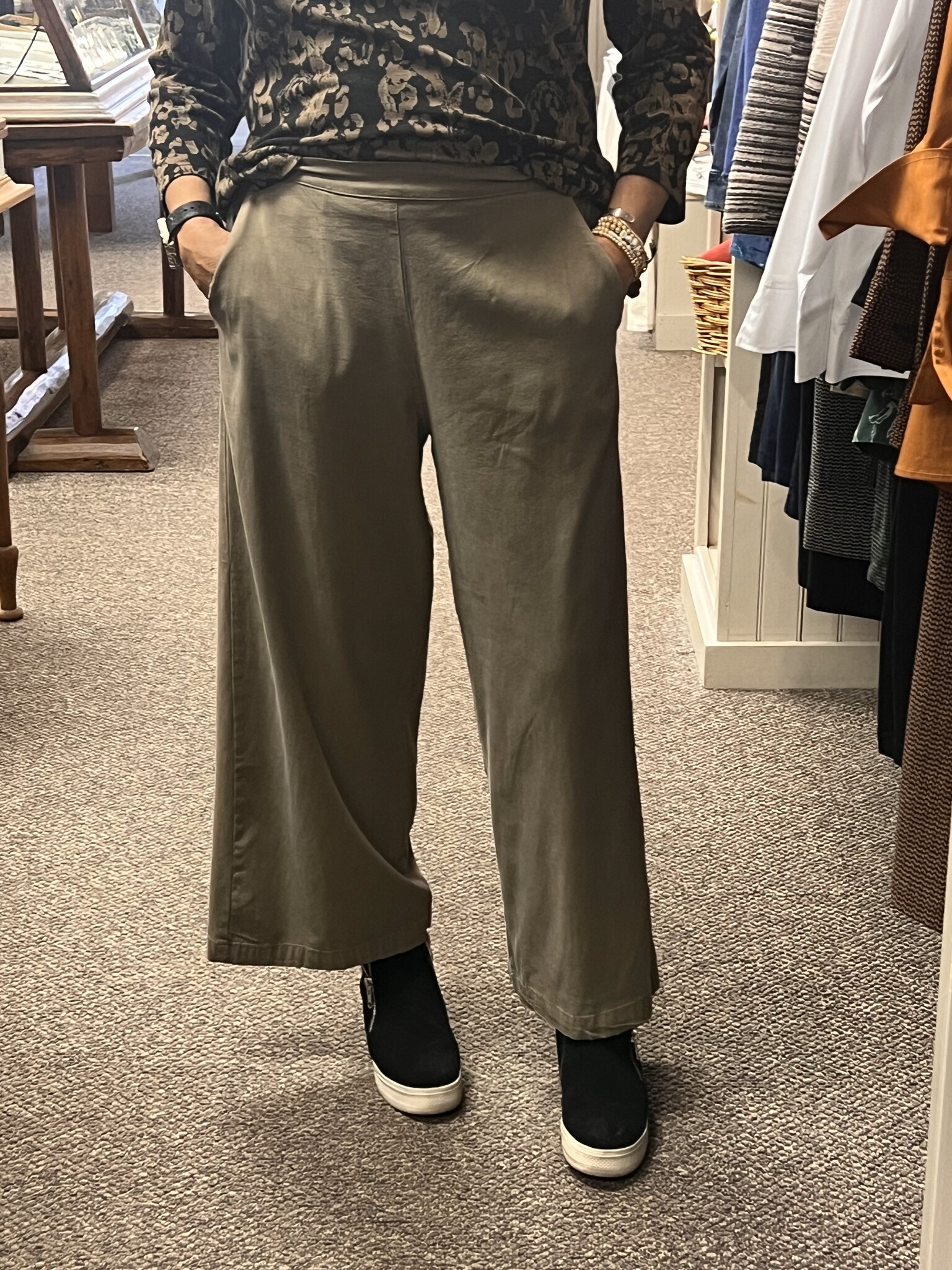 CL 8612538 Model Wide Leg Pant - Kaly Clothing CL 8612538 Model Wide Leg Pant - Kaly Clothing