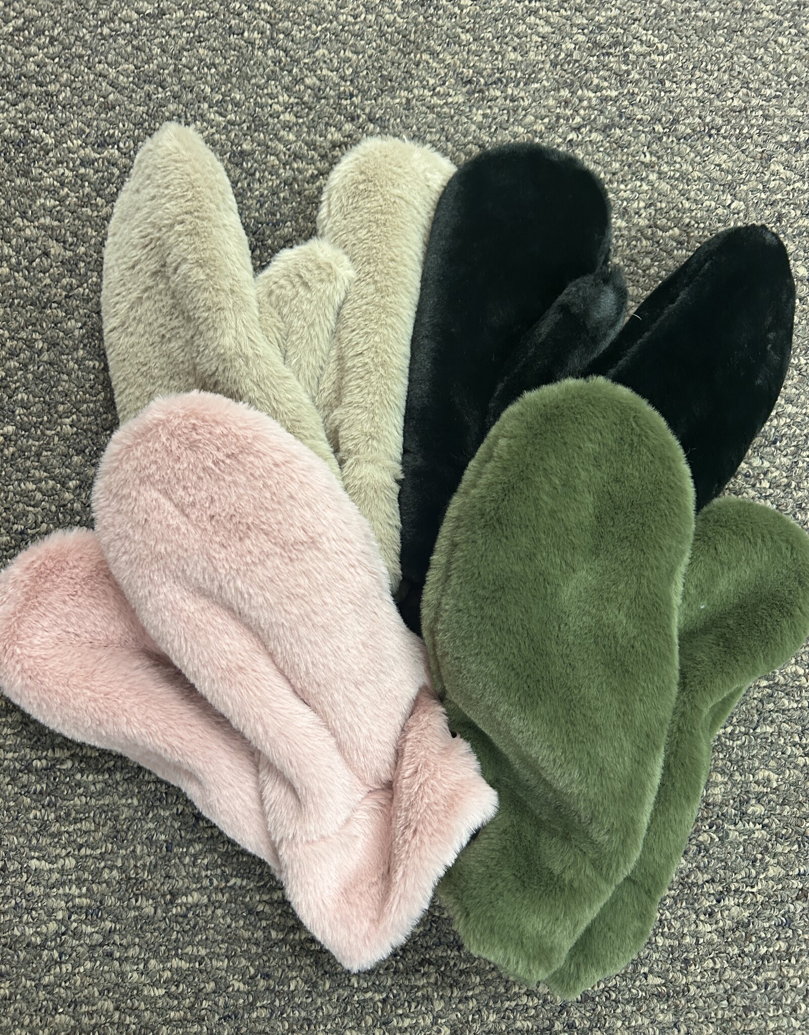 Faux Fur Mittens
