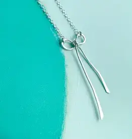 Freshie & Zero Dainty Bow Necklace