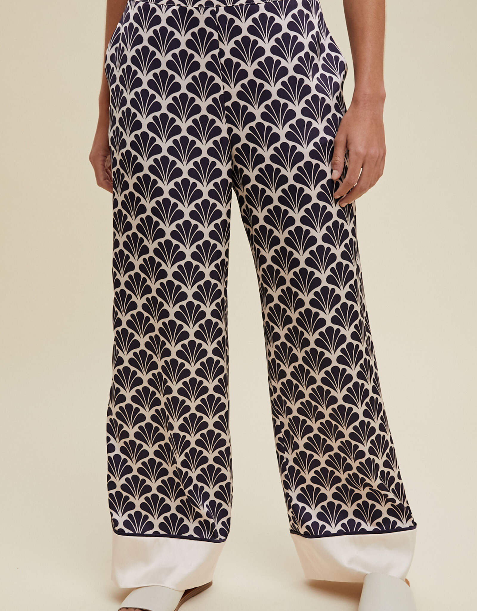 Wishlist Rolled Cuff Seashell Pant