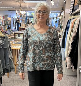 Nally & Millie Mosaic V-Neck Knit Top