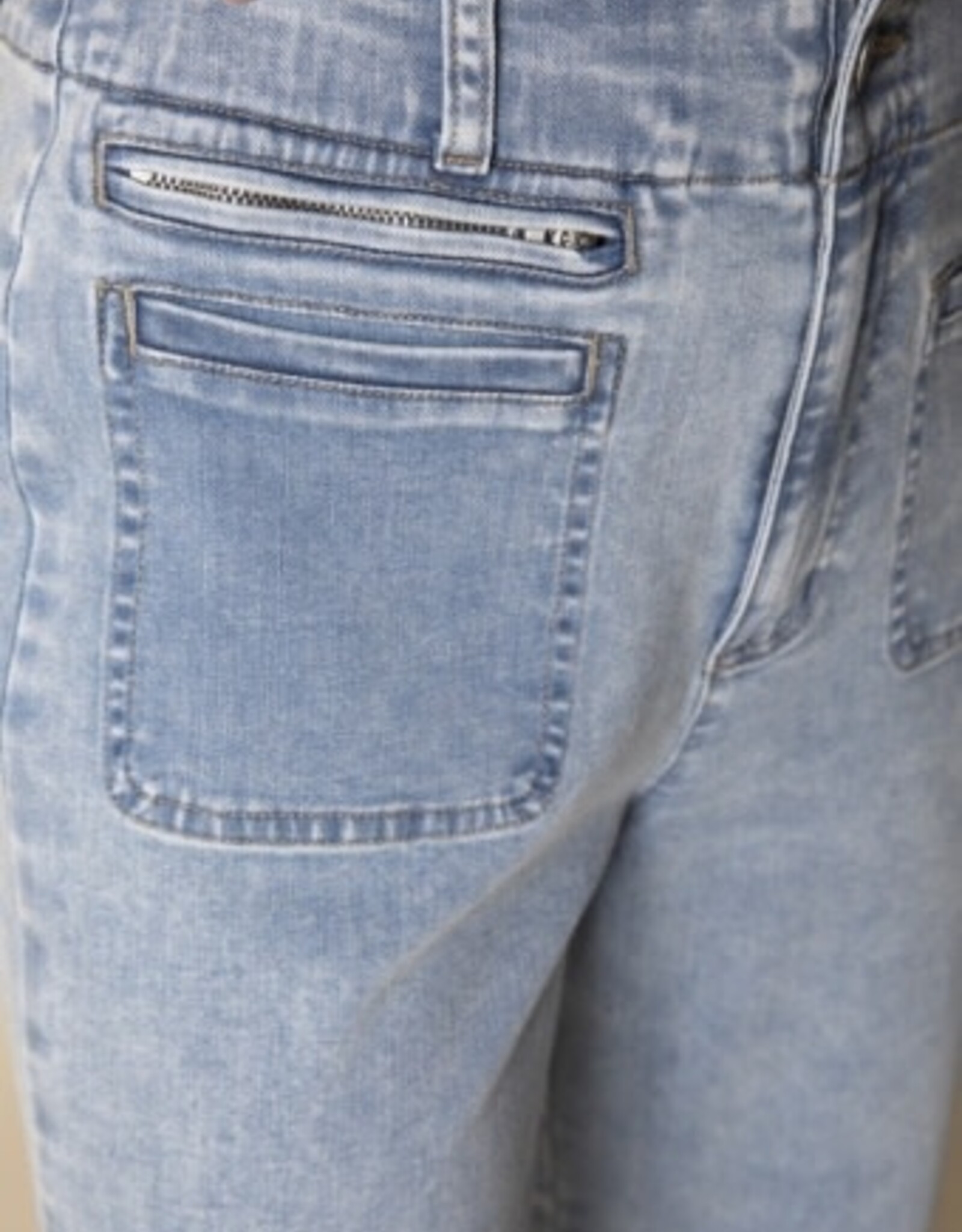 Habitat Clothes to Live In Welt Pocket Crop Jean
